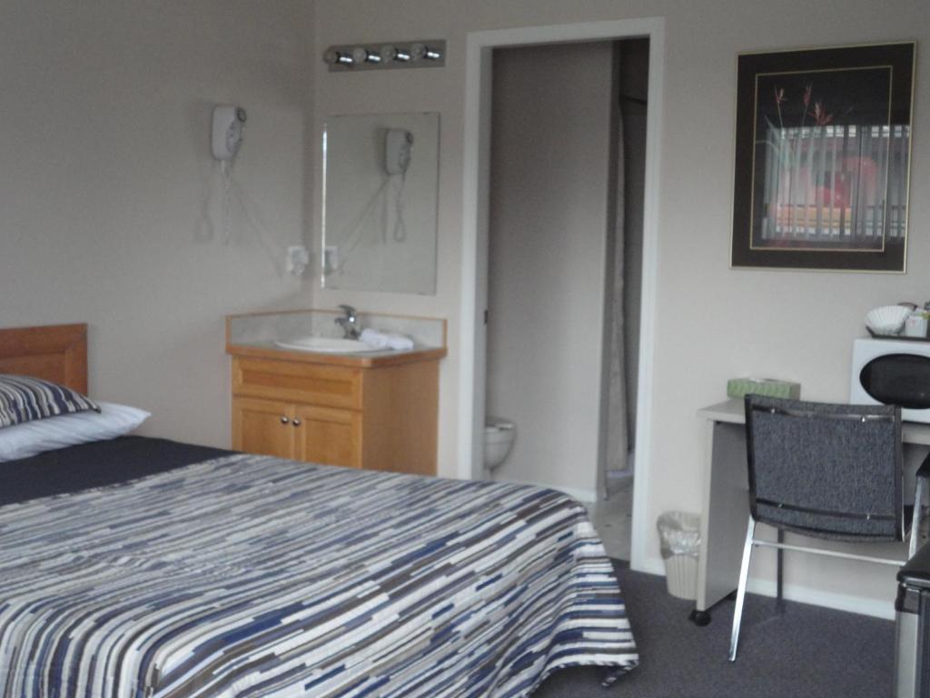 Apple Tree Inn Пентіктон Номер фото