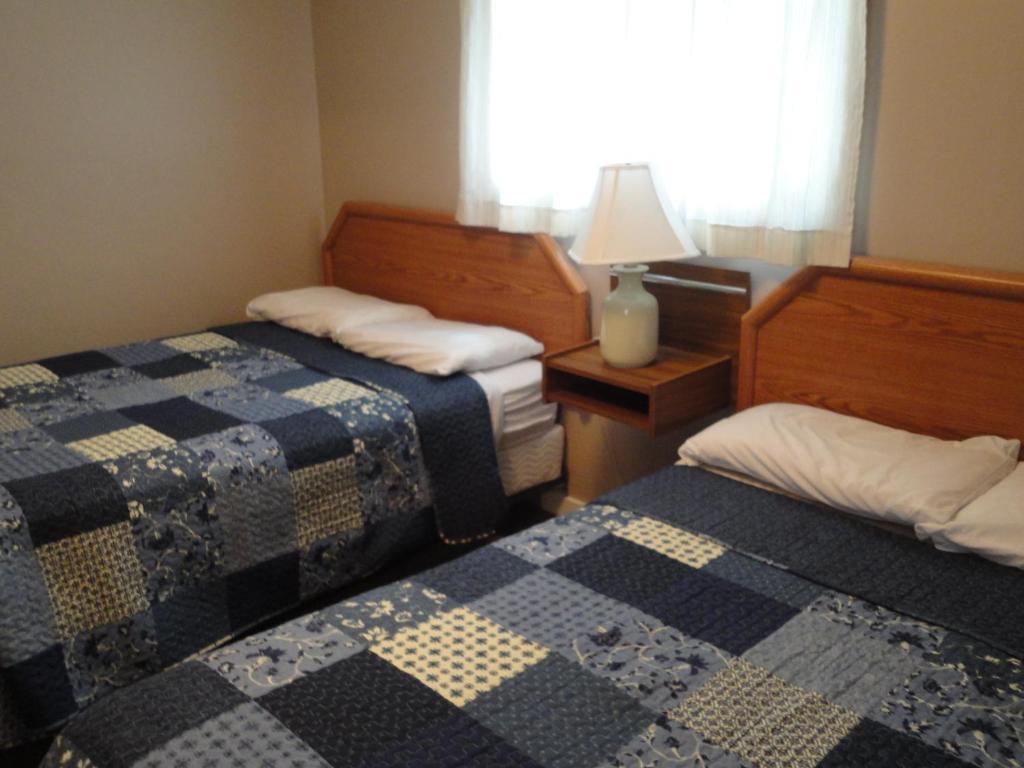 Apple Tree Inn Пентіктон Номер фото